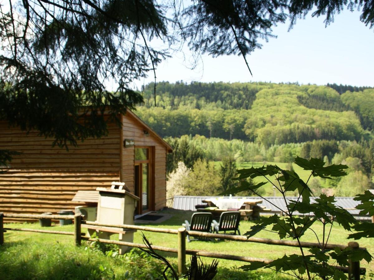 Cosy Holiday Home With Garden In Walscheid Exterior photo