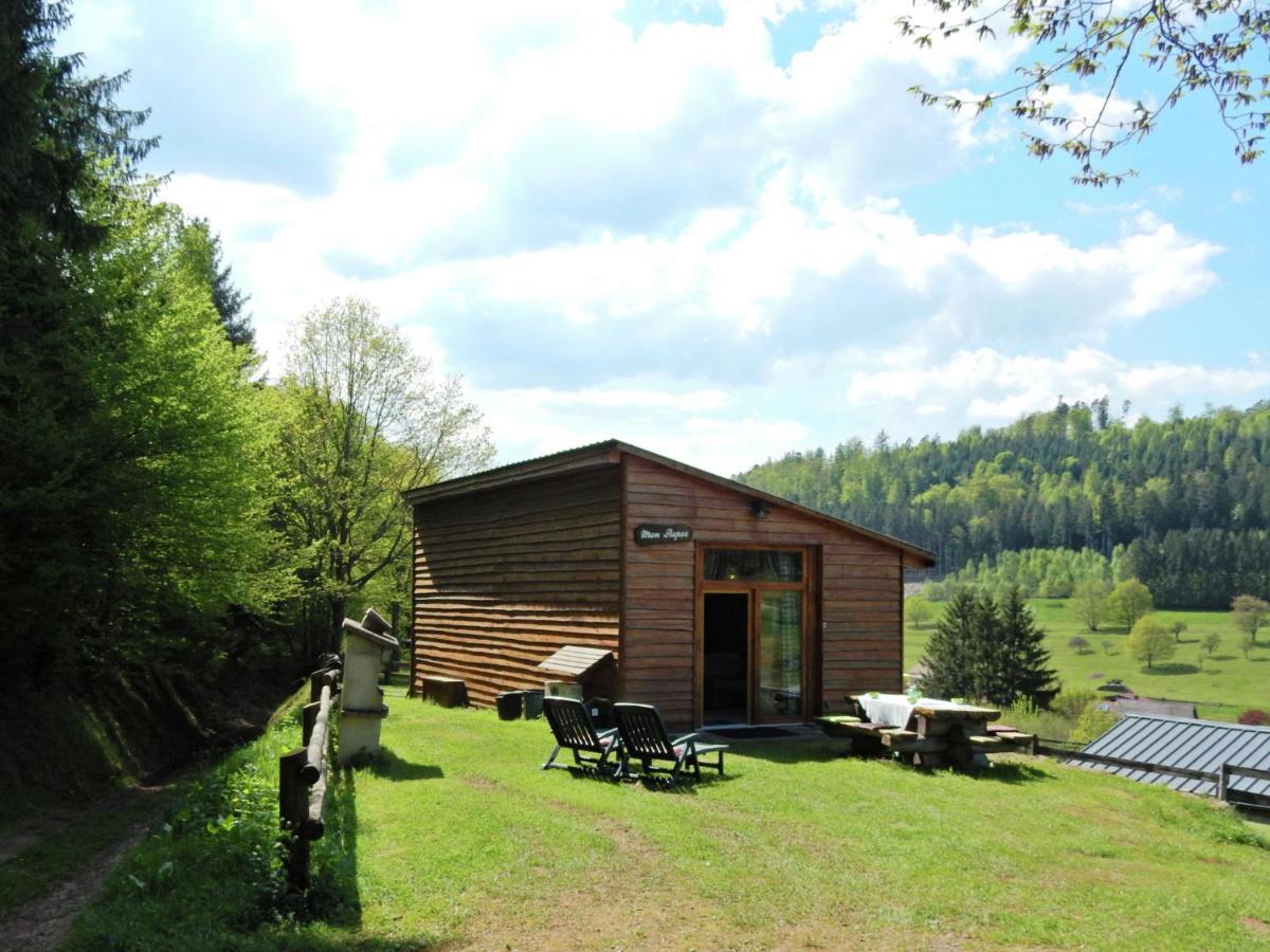 Cosy Holiday Home With Garden In Walscheid Exterior photo