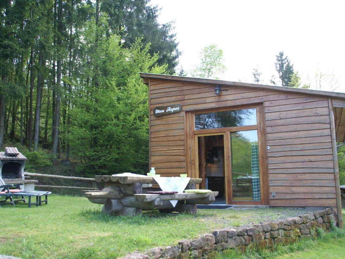 Cosy Holiday Home With Garden In Walscheid Exterior photo